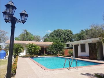CHAME / CORONADO / 1048 M2 / 3 HABITACIONES / PISCINA / TERRAZA