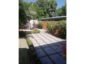 CHAME / CORONADO / 1048 M2 / 3 HABITACIONES / PISCINA / TERRAZA