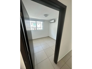 SE VENDE APARTAMENTO EN  PH KINGS PARK 131 M2 CON BALCON