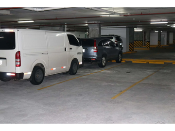 SE VENDE APARTAMENTO EN  PH KINGS PARK 131 M2 CON BALCON