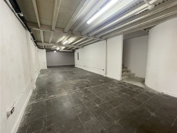 CASCO VIEJO / PLAZA CENTRAL / 120M / 2 BAÑOS / COCINA / MEZZANINE