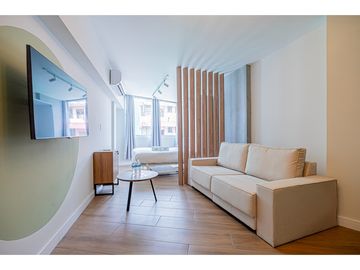 CASCO VIEJO / CASA AMBAR / 33M / 1 ESTUDIO / 1 BAÑO / AMOBLADO