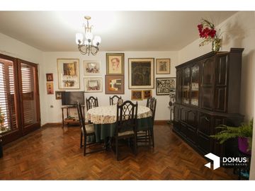 VENTA CASA ADOLFO GUEMES AL 500