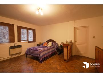 VENTA CASA ADOLFO GUEMES AL 500