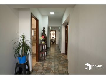 VENTA CASA ADOLFO GUEMES AL 500