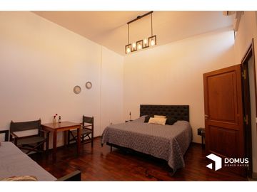 VENTA CASA ADOLFO GUEMES AL 500