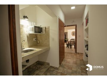 VENTA CASA ADOLFO GUEMES AL 500