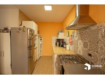 VENTA CASA ADOLFO GUEMES AL 500