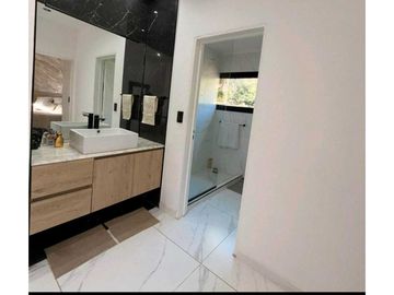 VILLA CARLOS PAZ–BARRIO COSTA AZUL‼PROPIEDAD ÚNICA CON VISTA AL LAGO