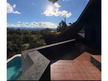 VILLA CARLOS PAZ–BARRIO COSTA AZUL‼PROPIEDAD ÚNICA CON VISTA AL LAGO