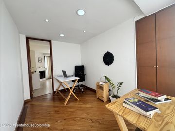Apartamento en Bogota (Bogota D.C.) RAH CO: 26-172