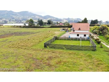 Lote en Bojaca (Cundinamarca) RAH CO: 25-150