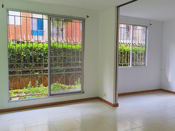 VENTA APARTAMENTO PRIMER PISO TORRES DE ALMERIA - HACIENDA - CALI