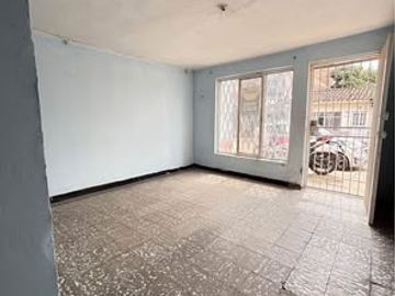 Vendo Casa  De 2 Pisos barrio  rodeo  en la ciudad de cali