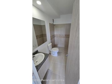 Apartamento en Girardot (Cundinamarca) RAH CO: 26-765