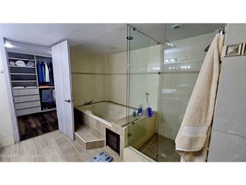 Apartamento en Bogotá (Bogota D.C.) RAH CO: 25-1679