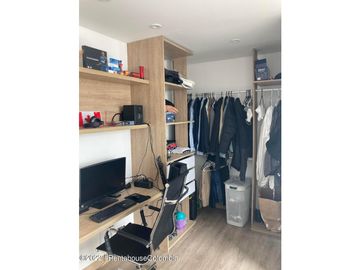 Apartamento en Bogotá (Bogota D.C.) RAH CO: 26-796