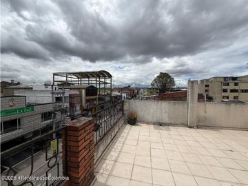 Casa en Bogotá (Bogota D.C.) RAH CO: 26-793