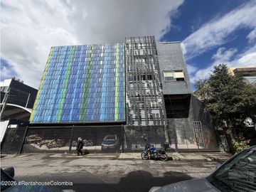 Edificio en Bogotá (Bogota D.C.) RAH CO: 26-794
