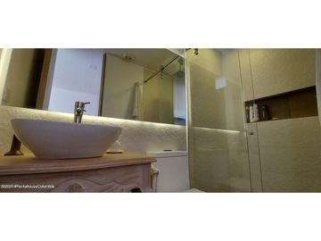 Apartamento en Bogotá (Bogota D.C.) RAH CO: 26-548