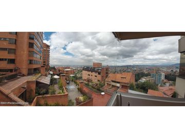 Apartamento en Bogotá (Bogota D.C.) RAH CO: 26-548