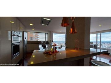 Apartamento en Bogotá (Bogota D.C.) RAH CO: 26-548