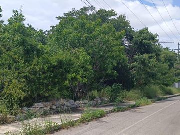 Terreno en Venta en Temozon Norte cerca edificio SKY