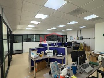 OFICINA EN VENTA EN TORRE COLOSSUS