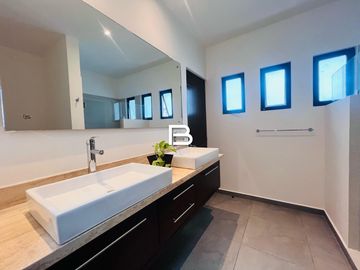 Casa en Aqua Residencial