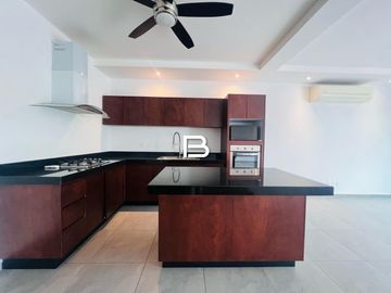 Casa en Aqua Residencial