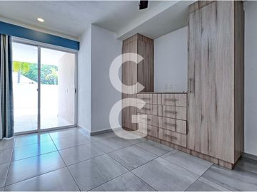 Departamento en Venta y Renta en Cancún en Cumbres Taina con Amplia Terraza