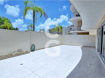 Departamento en Venta y Renta en Cancún en Cumbres Taina con Amplia Terraza