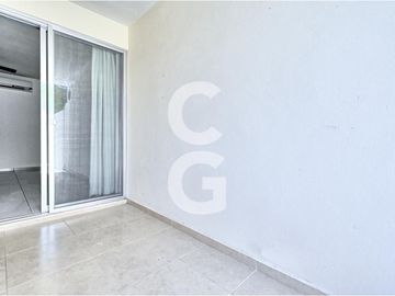 Departamento en Venta y Renta en Cancún en Cumbres Taina con Amplia Terraza