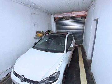 PROPIEDAD ESQUINA  SE VENDE  SEMI INDUSTRIAL  EST CENTRAL