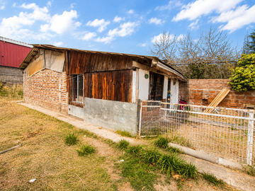 CASA CON TERRENO DE 440 MTS EN LA FLORIDA