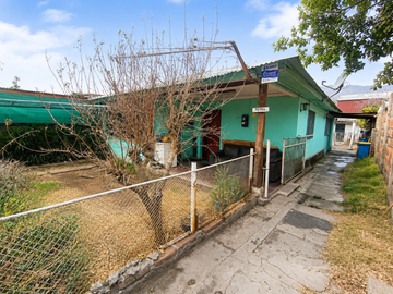 CASA CON TERRENO DE 440 MTS EN LA FLORIDA