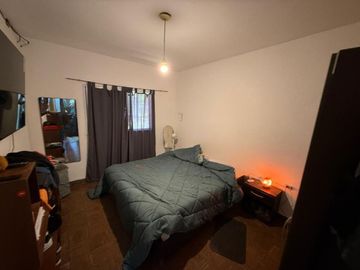 VENTA PH 2 DEPARTAMENTOS UN DORMITORIO CON PATIO