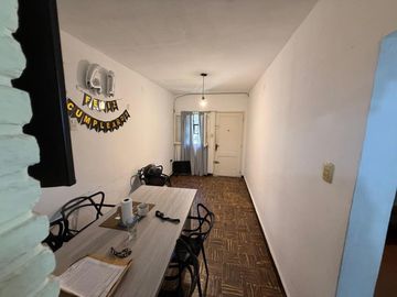VENTA PH 2 DEPARTAMENTOS UN DORMITORIO CON PATIO