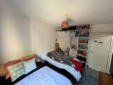 VENTA PH 2 DEPARTAMENTOS UN DORMITORIO CON PATIO