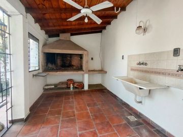 Venta  PH  tipo Casa 5 ambientes Villa Ballester