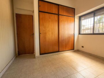 Venta  PH  tipo Casa 5 ambientes Villa Ballester