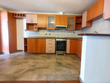 Venta  PH  tipo Casa 5 ambientes Villa Ballester