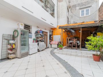 4 AMBIENTES CON PATIO EXTRA GRANDE, APTO CREDITO