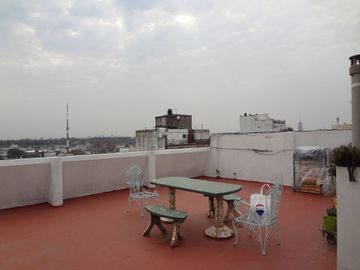 4 AMBIENTES CON PATIO EXTRA GRANDE, APTO CREDITO
