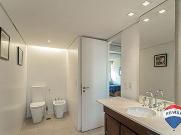 VENTA DEPARTAMENTO 250 MT2 SOBRE PARQUE LAS HERAS