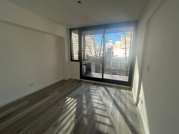 2 amb con balcon y toilette a estrenar Amenties