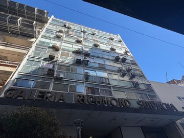 Venta oficina 3 amb en Microcentro con baulera