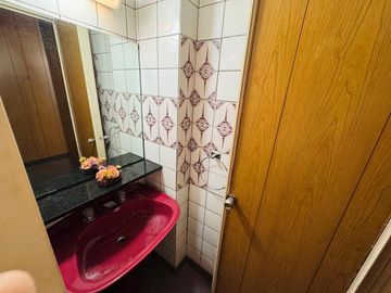 Venta oficina 3 amb en Microcentro con baulera