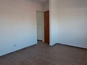 VENTA DUPLEX 3 AMBIENTES A ESTRENAR COCHERA PATIO