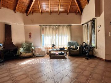 VENTA CASA LOTE PROPIO A REFACCIONAR VILLA URQUIZA
